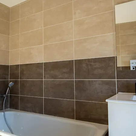 De Recoules 度假居 Recoules D'Aubrac